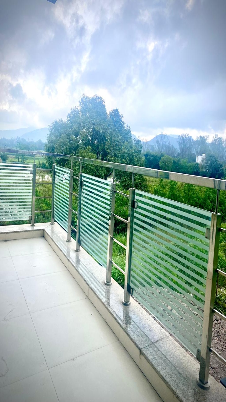 Gallery 7